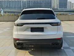 2023 Porsche Cayenne 3.0T Platinum Edition, белый — фото 6