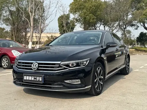 2023 Volkswagen Magotan 200 330TSI DSG