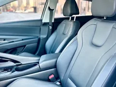 2023 Hyundai Elantra 1.5L CVT LUX Premium, белый — фото 14