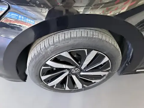 2023 Volkswagen Passat 330TSI Elite