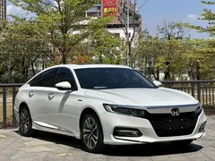 2018 Honda Accord Hybrid 2.0L V, белый — фото 3