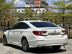 2018 Honda Accord Hybrid 2.0L V, белый — фото 7