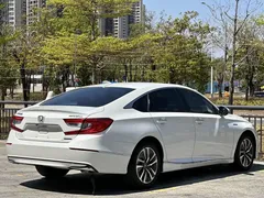 2018 Honda Accord Hybrid 2.0L V, белый — фото 9