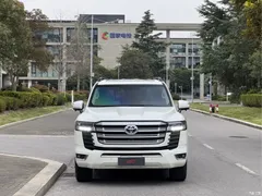 2023 Toyota Land Cruiser (imported) 3.5T Middle East — фото 2