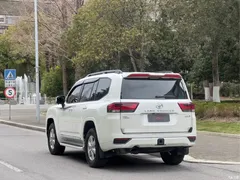 2023 Toyota Land Cruiser (imported) 3.5T Middle East — фото 5