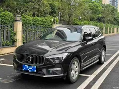 2022 Volvo XC60 B5 4WD Zhiyi Luxury, чёрный — фото 1