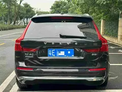2022 Volvo XC60 B5 4WD Zhiyi Luxury, чёрный — фото 5