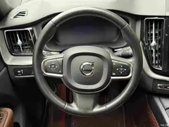2022 Volvo XC60 B5 4WD Zhiyi Luxury, чёрный — фото 6