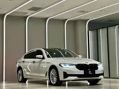 2021 BMW 5 Series 530Li, белый — фото 3