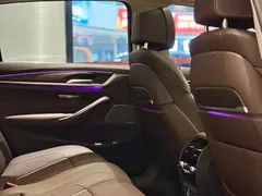 2021 BMW 5 Series 530Li, белый — фото 7
