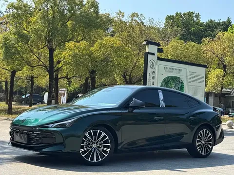 2023 MG MG7 2.0T AT