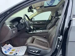 2021 BMW 7 Series 730Li, чёрный — фото 11