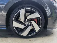2021 Volkswagen Golf GTI 380TSI DSG — фото 18