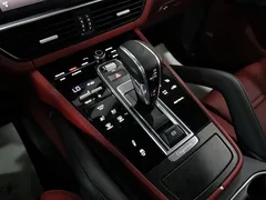2022 Porsche Cayenne E-Hybrid 2.0T Platinum — фото 9