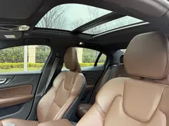 2021 Volvo S60 T4 Luxury, синий — фото 10