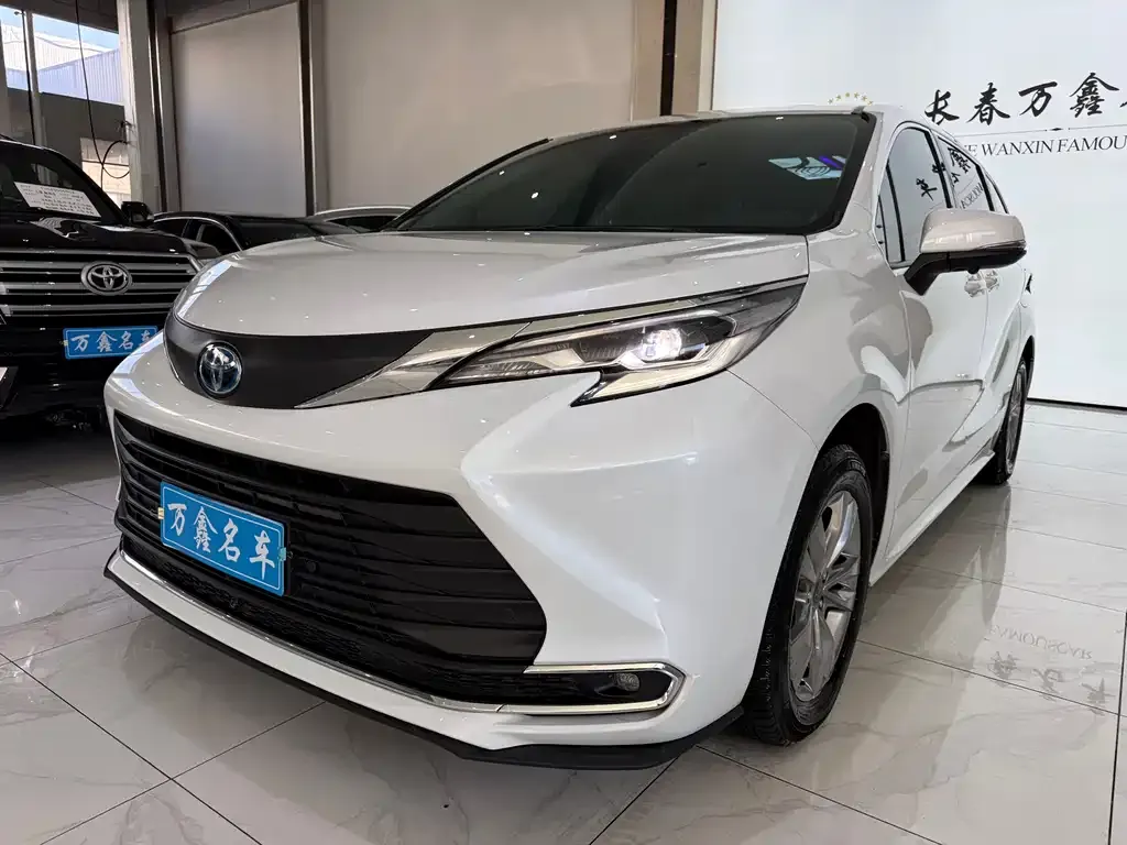 2023 Toyota Sienna 2.5L Hybrid Comfort
