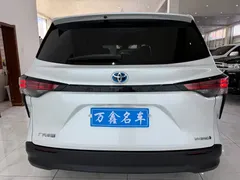 2023 Toyota Sienna 2.5L Hybrid Comfort, белый — фото 19