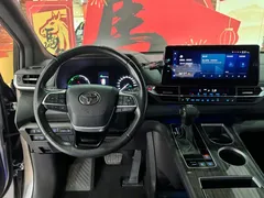 2021 Toyota Sienna 2.5L Hybrid Premium — фото 12