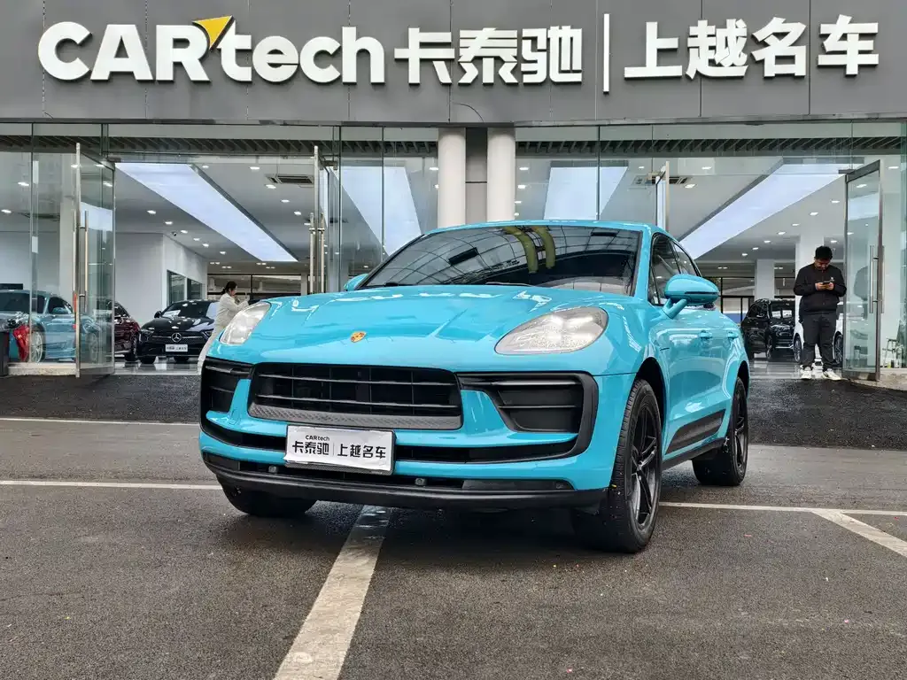 2022 Porsche Macan 2.0T