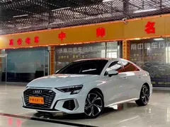 2022 Audi A3L Limousine 35 TFSI, белый — фото 1