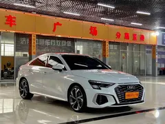 2022 Audi A3L Limousine 35 TFSI, белый — фото 3