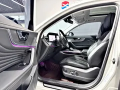 2023 Hongqi HS5 2.0T 4WD Pro — фото 4