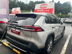 2022 Toyota Wildlander 2.0L CVT 2WD Luxury — фото 4