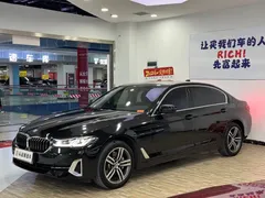 2023 BMW 5 Series 530Li Leading Luxury Package, чёрный — фото 2