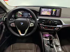 2023 BMW 5 Series 530Li Leading Luxury Package, чёрный — фото 13