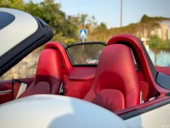 2020 Porsche 718 Boxster 2.0T, белый — фото 16