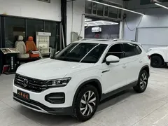 2022 Volkswagen Tayron 330TSI 2WD Luxury Smart Connect, белый — фото 1