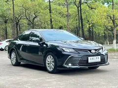 2023 Toyota Camry 2.0G Luxury — фото 3