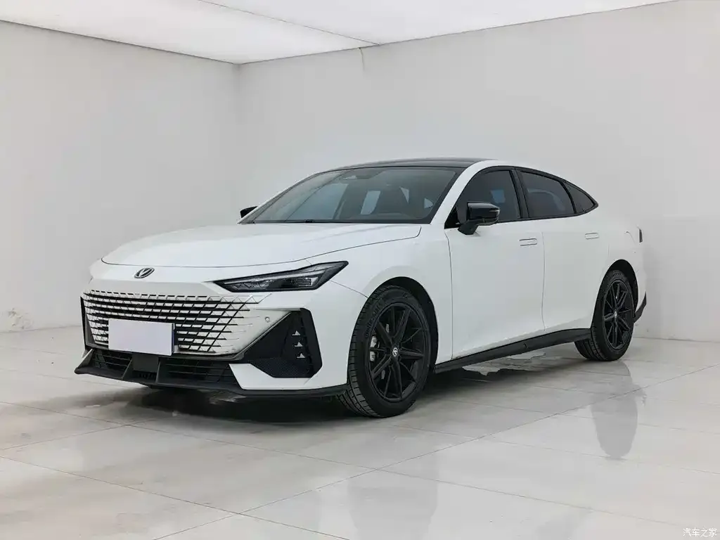 2023 Changan UNI-V 1.5T Premium Type