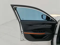 2023 Changan UNI-V 1.5T Premium Type, белый — фото 10