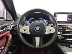 2023 BMW 5 Series 5 530Li M, белый — фото 9
