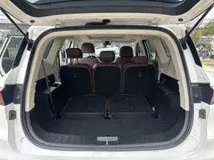 2022 Geely Okavango 1.8TD DCT Luxury 7-seat, белый — фото 10