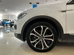 2020 Volkswagen T-Roc 280TSI DSG 2WD, белый — фото 32