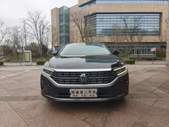 2023 Volkswagen Passat 330TSI Luxury, чёрный — фото 3