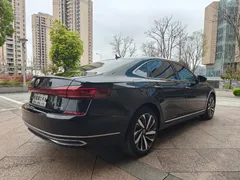 2023 Volkswagen Passat 330TSI Luxury, чёрный — фото 8