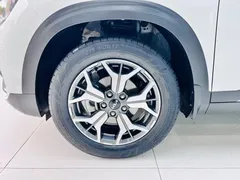 2021 Kia Seltos 1.5L CVT, белый — фото 4