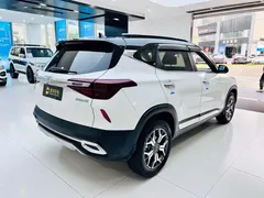 2021 Kia Seltos 1.5L CVT, белый — фото 7
