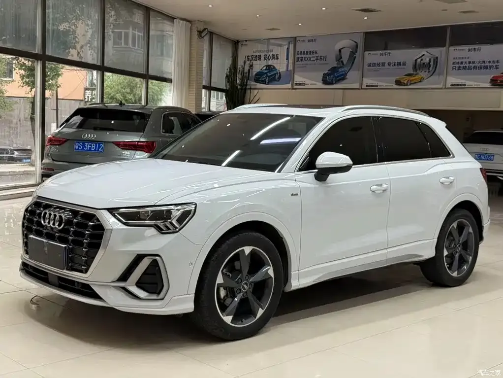 2022 Audi Q3 35 TFSI fashionable and dynamic