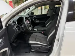 2022 Audi Q3 35 TFSI fashionable and dynamic, белый — фото 16