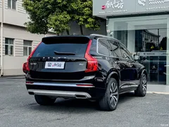 2021 Volvo XC90 B6 Luxury 7-seater, чёрный — фото 5