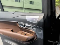 2021 Volvo XC90 B6 Luxury 7-seater, чёрный — фото 20