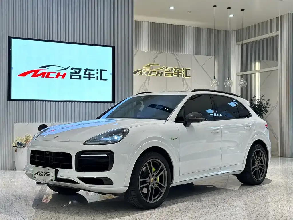 2023 Porsche Cayenne E-Hybrid 2.0T PHEV Platinum