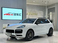 2023 Porsche Cayenne E-Hybrid 2.0T PHEV Platinum, белый — фото 1