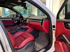 2023 Porsche Cayenne E-Hybrid 2.0T PHEV Platinum, белый — фото 13