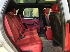 2023 Porsche Cayenne E-Hybrid 2.0T PHEV Platinum, белый — фото 14