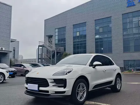 2021 Porsche Macan 2.0T